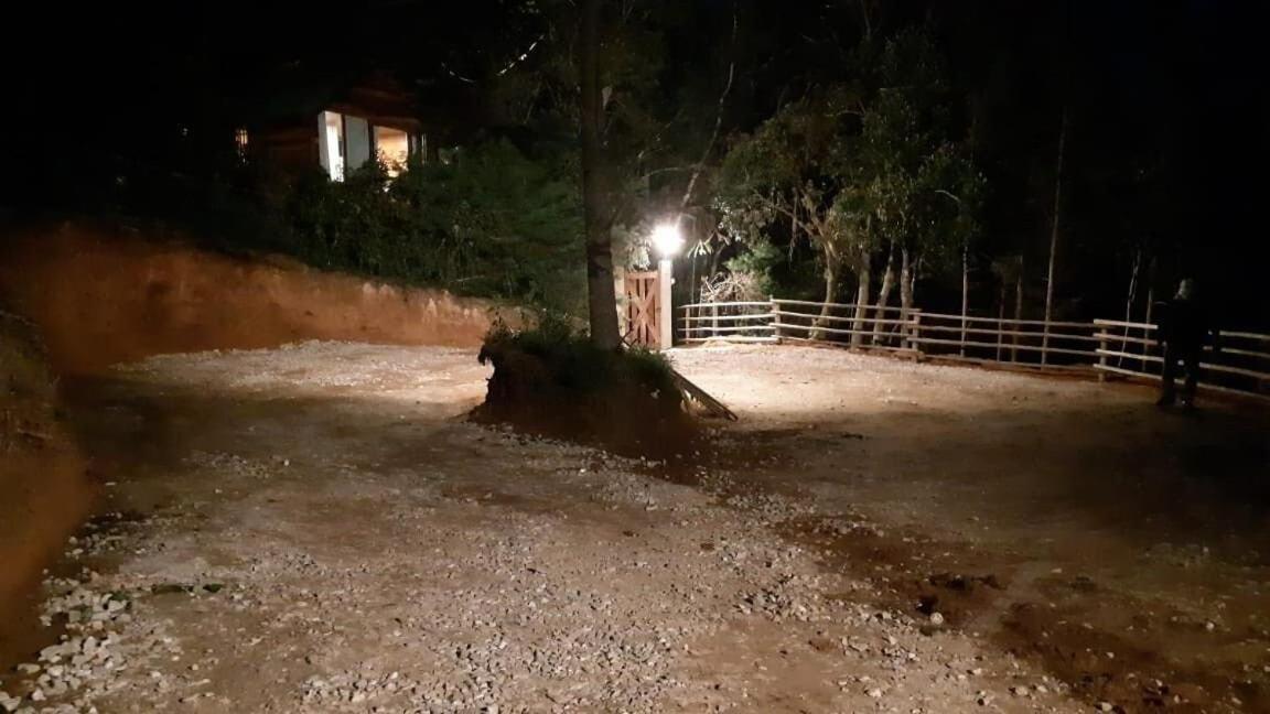 Chale Dos Tucanos- Parede De Vidro Com Linda Vista Campos do Jordão Kültér fotó